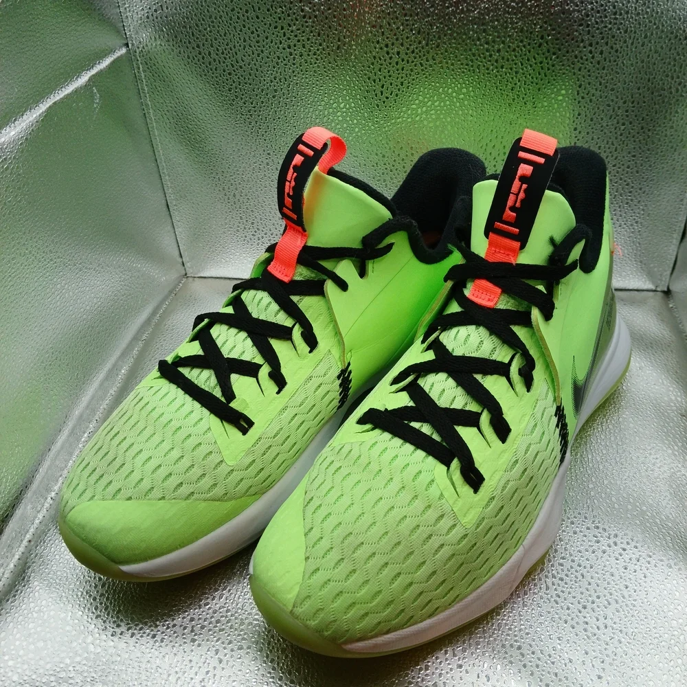 Nike Lebron Glow  Green and Black Witness V Basketball Sneakers Men's Size 11